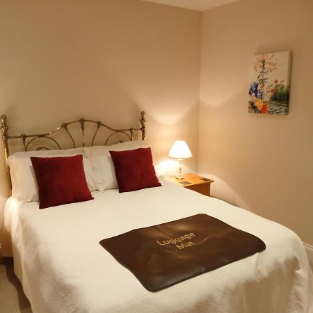 Oak End Lodge Sevenoaks Bagian luar foto