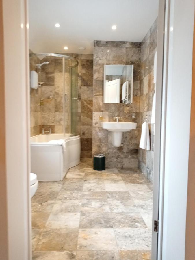 Oak End Lodge Sevenoaks Bagian luar foto