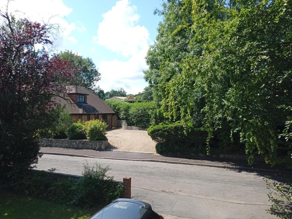 Oak End Lodge Sevenoaks Bagian luar foto