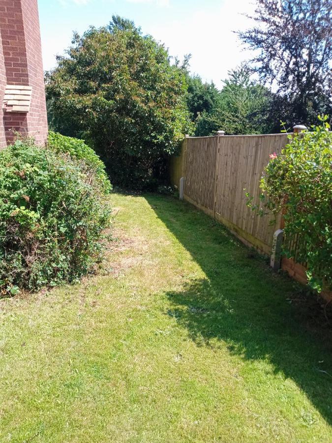 Oak End Lodge Sevenoaks Bagian luar foto