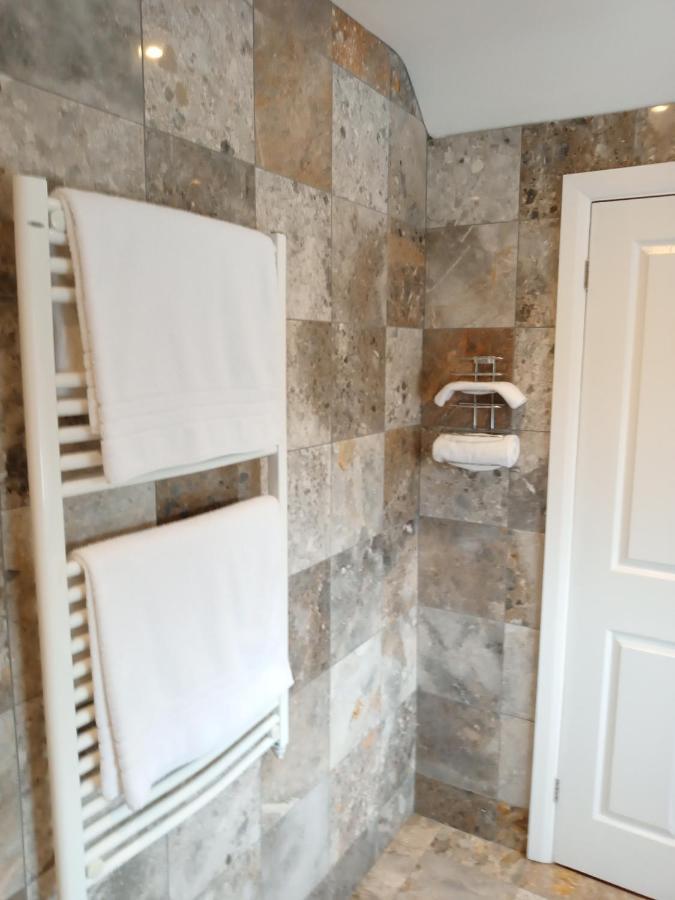 Oak End Lodge Sevenoaks Bagian luar foto